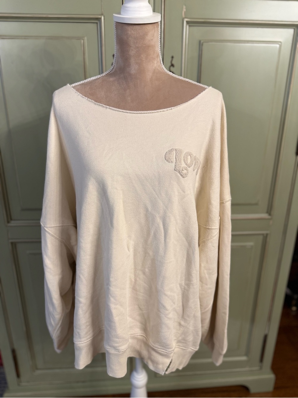 Aerie- Women's Cream Boatneck Pullover Sweater